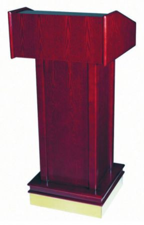 Rednerpult aus Holz